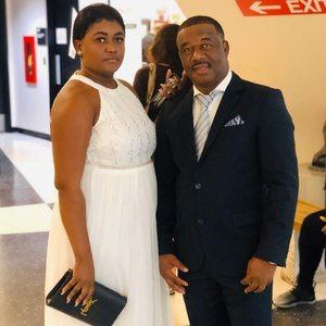 Meet your Posher, Monique